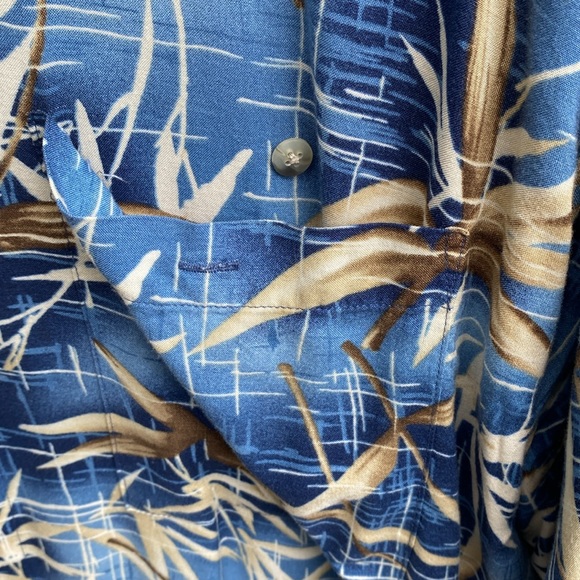 Men’s vintage Hawaiian shirt - Picture 3 of 5